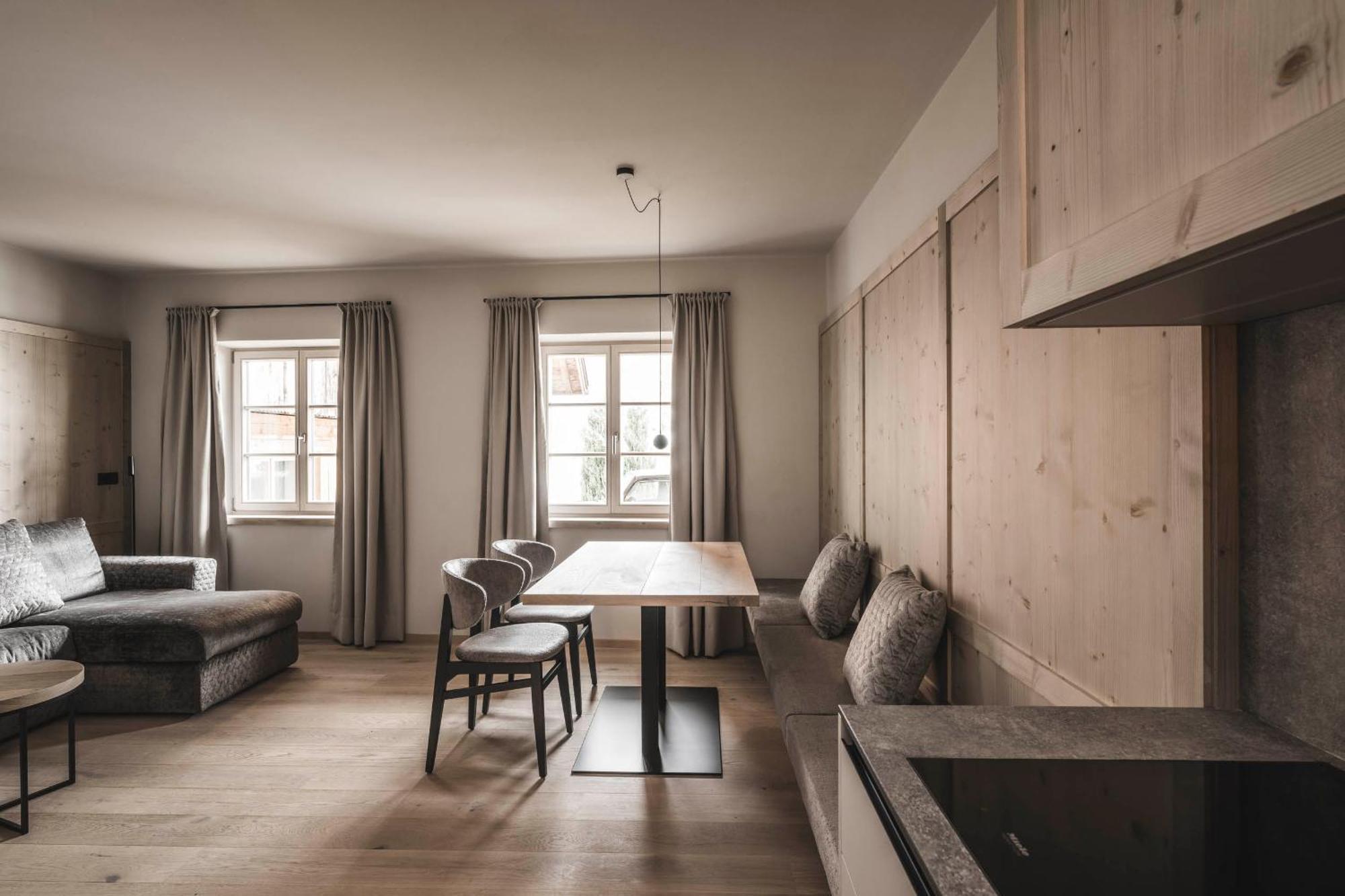 Hofergut Suites & Apartments Riscone Extérieur photo