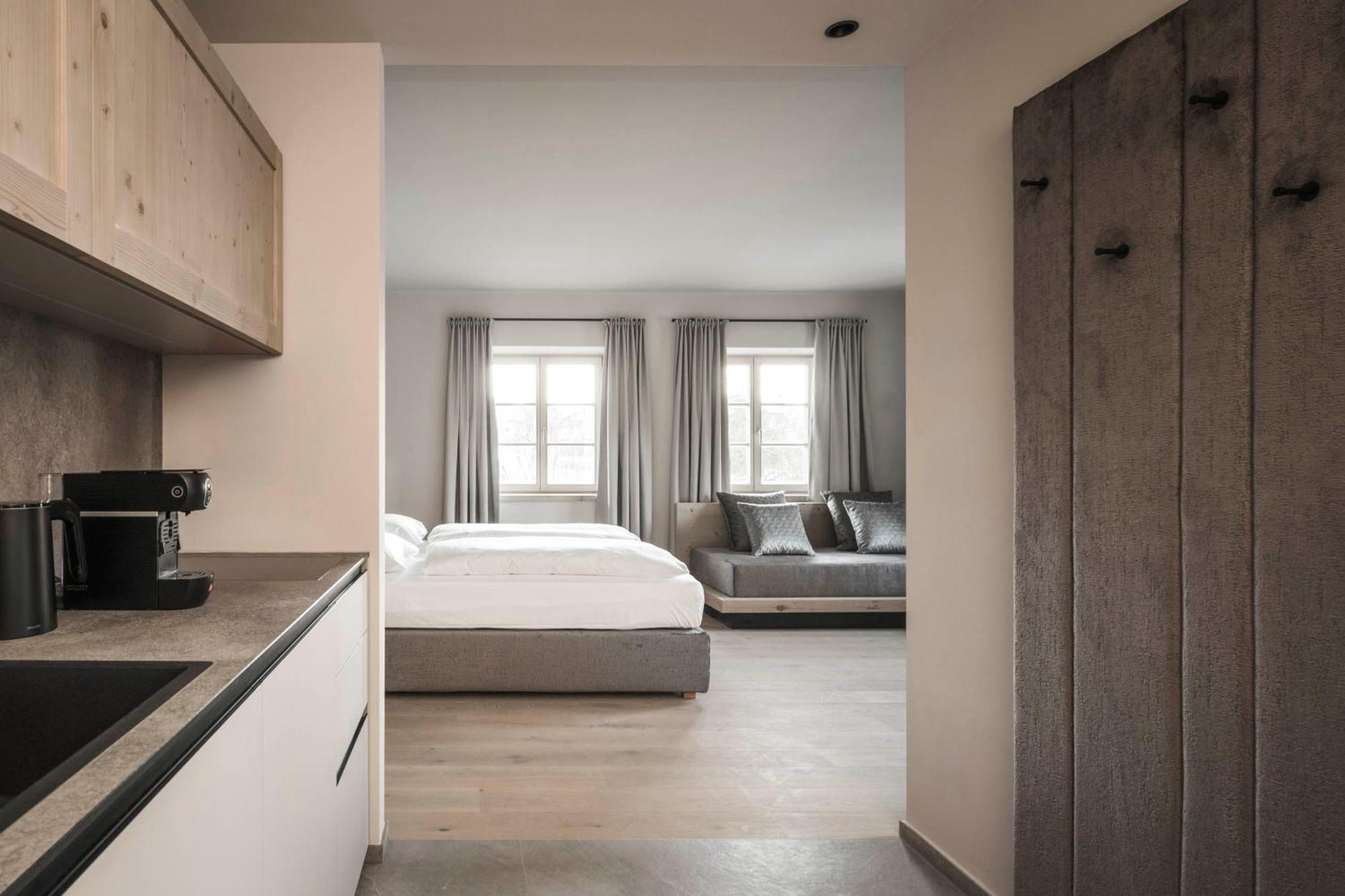 Hofergut Suites & Apartments Riscone Extérieur photo