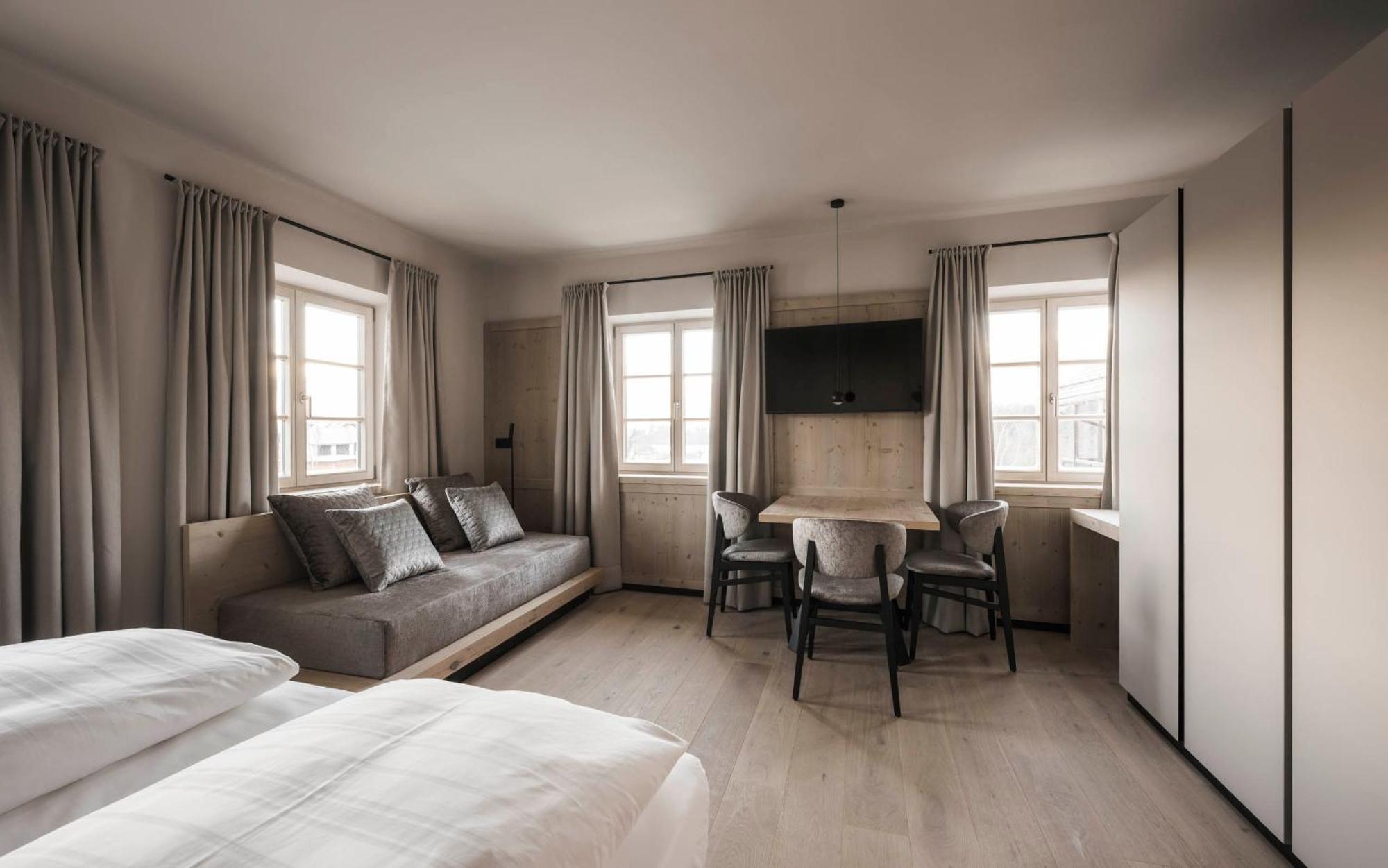 Hofergut Suites & Apartments Riscone Extérieur photo