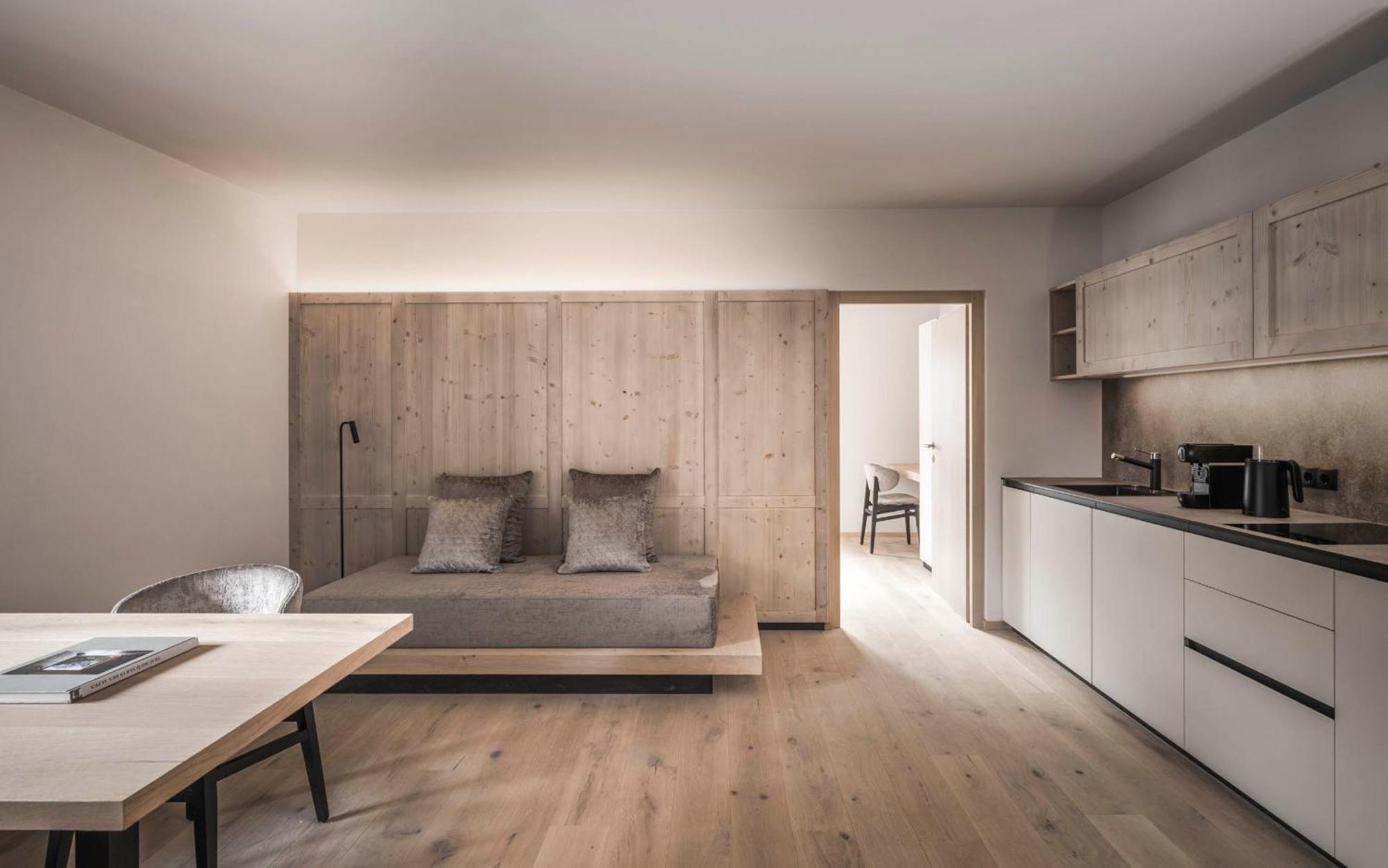 Hofergut Suites & Apartments Riscone Extérieur photo